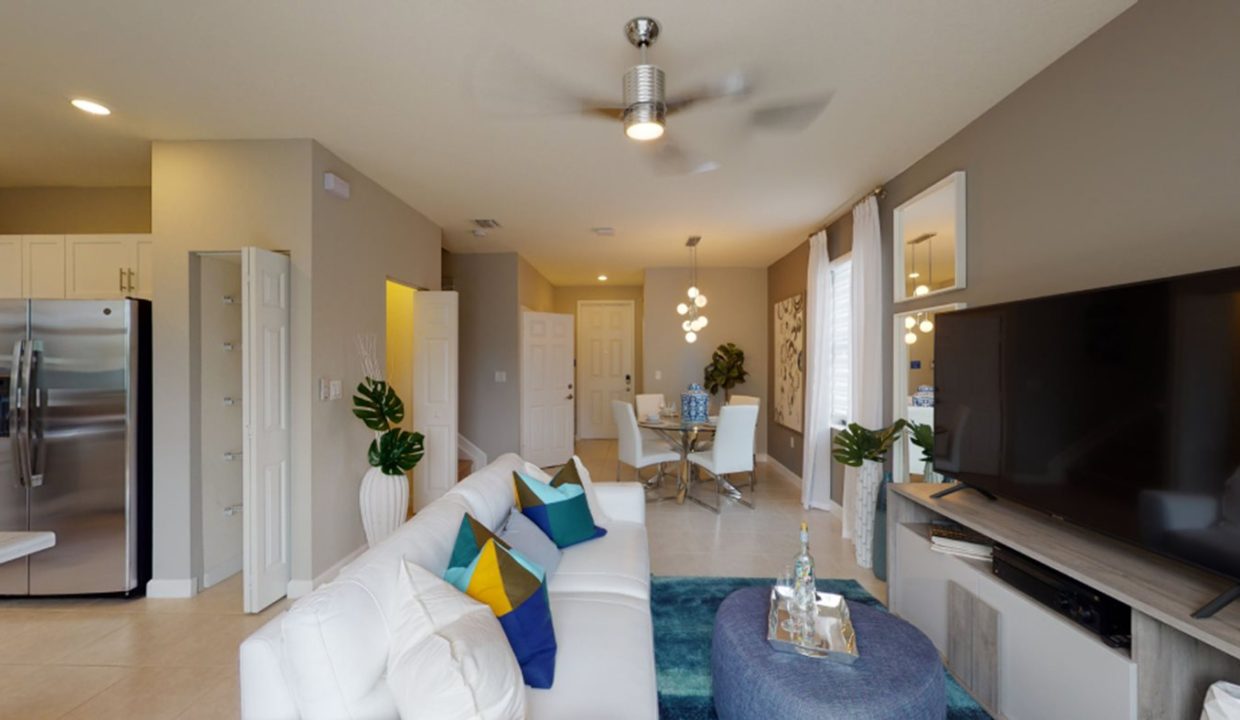 DAH_AquabellaBlossom_PIC_Amaryllis_GreatRoom3_Matterport_F1