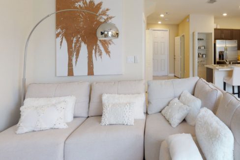 DAH_AquabellaBlossom_PIC_Dahlia_GreatRoom5_Matterport_F1