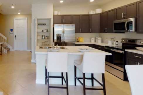 DAH_AquabellaBlossom_PIC_Dahlia_Kitchen3_Matterport_F1