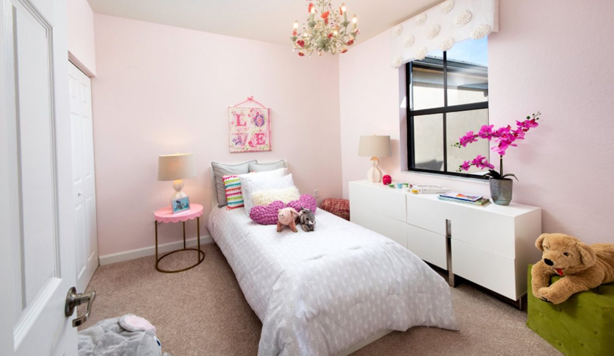 DAH_AquabellaBlossom_PIC_Hyacinth_Bed2_F2