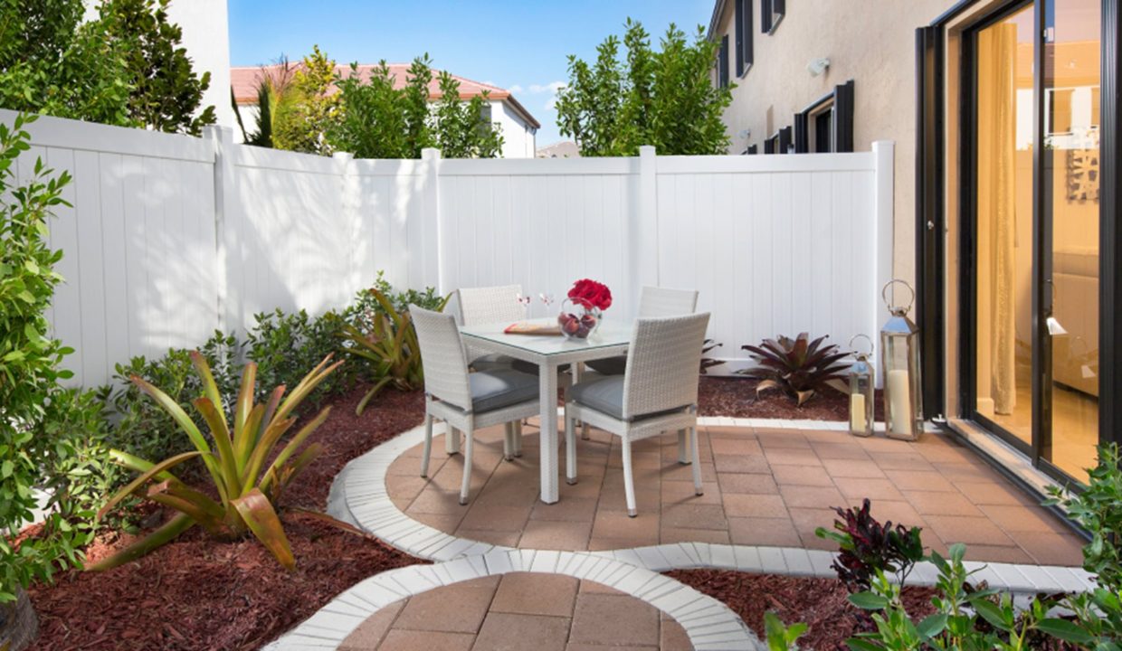 DAH_AquabellaBlossom_PIC_Hyacinth_Outdoor1_F1