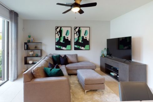 DAH_AquabellaBlossom_PIC_Kelby_FamilyRoom1_Matterport_F1