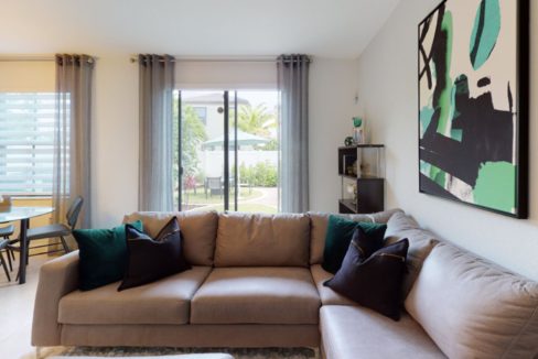 DAH_AquabellaBlossom_PIC_Kelby_FamilyRoom3_Matterport_F1