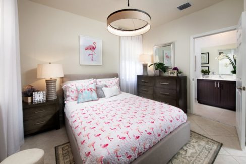 DAH_Aquabella_HarborCollection_PIC_Arletta_Bed3_F1