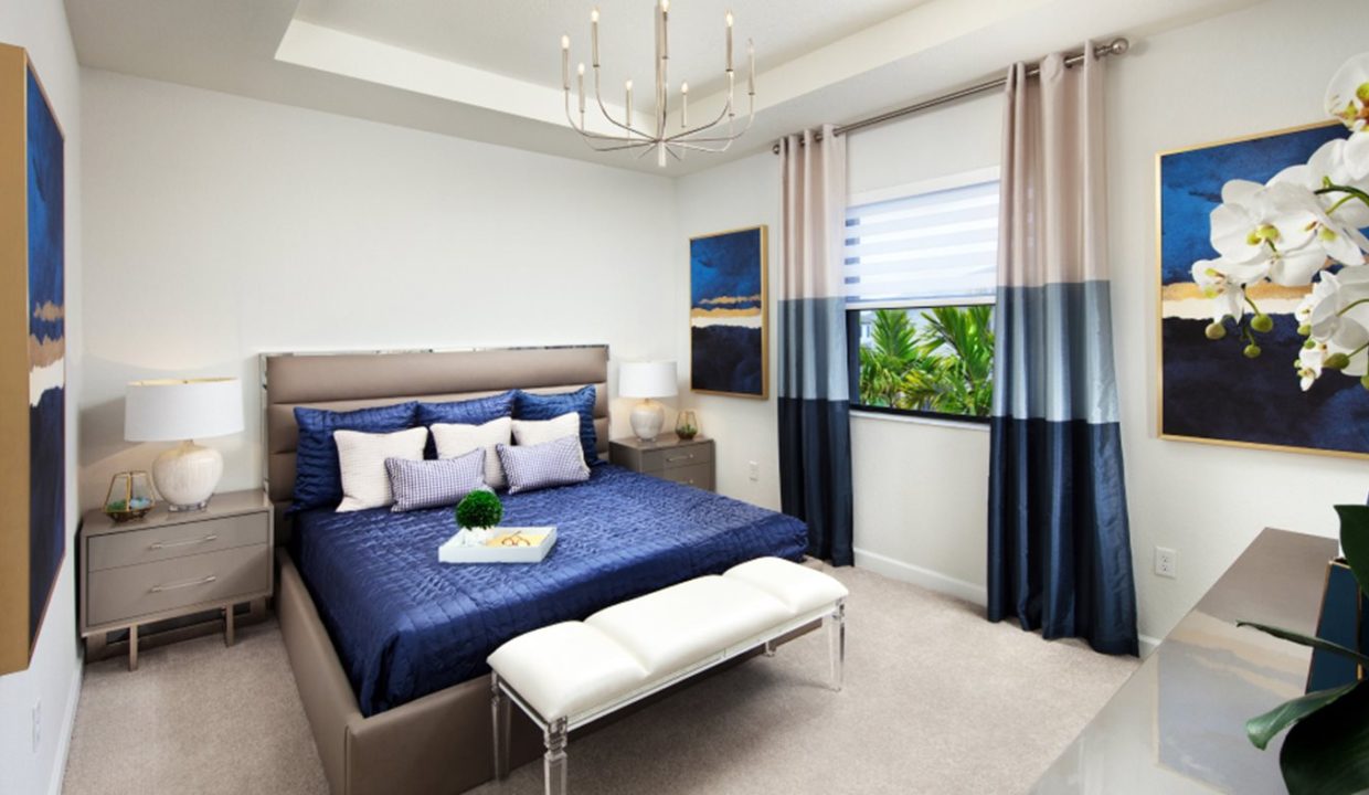 DAH_Aquabella_HarborCollection_PIC_Greenport_Owenrs1_F2