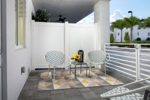 DAH_Condominiums_Landmark_Pic_Model_E_Patio