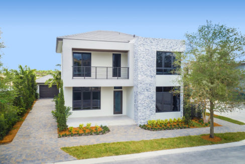 MAUI Exterior Contemporary