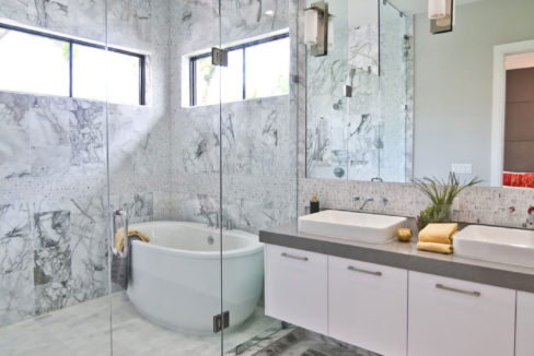 Master-Bathroom-1-1067x1600